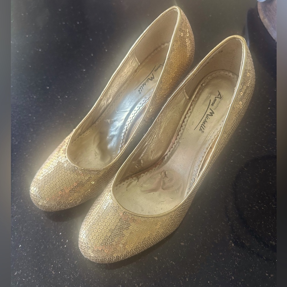 Antonio Melani Gold Sequin Women's Shoes